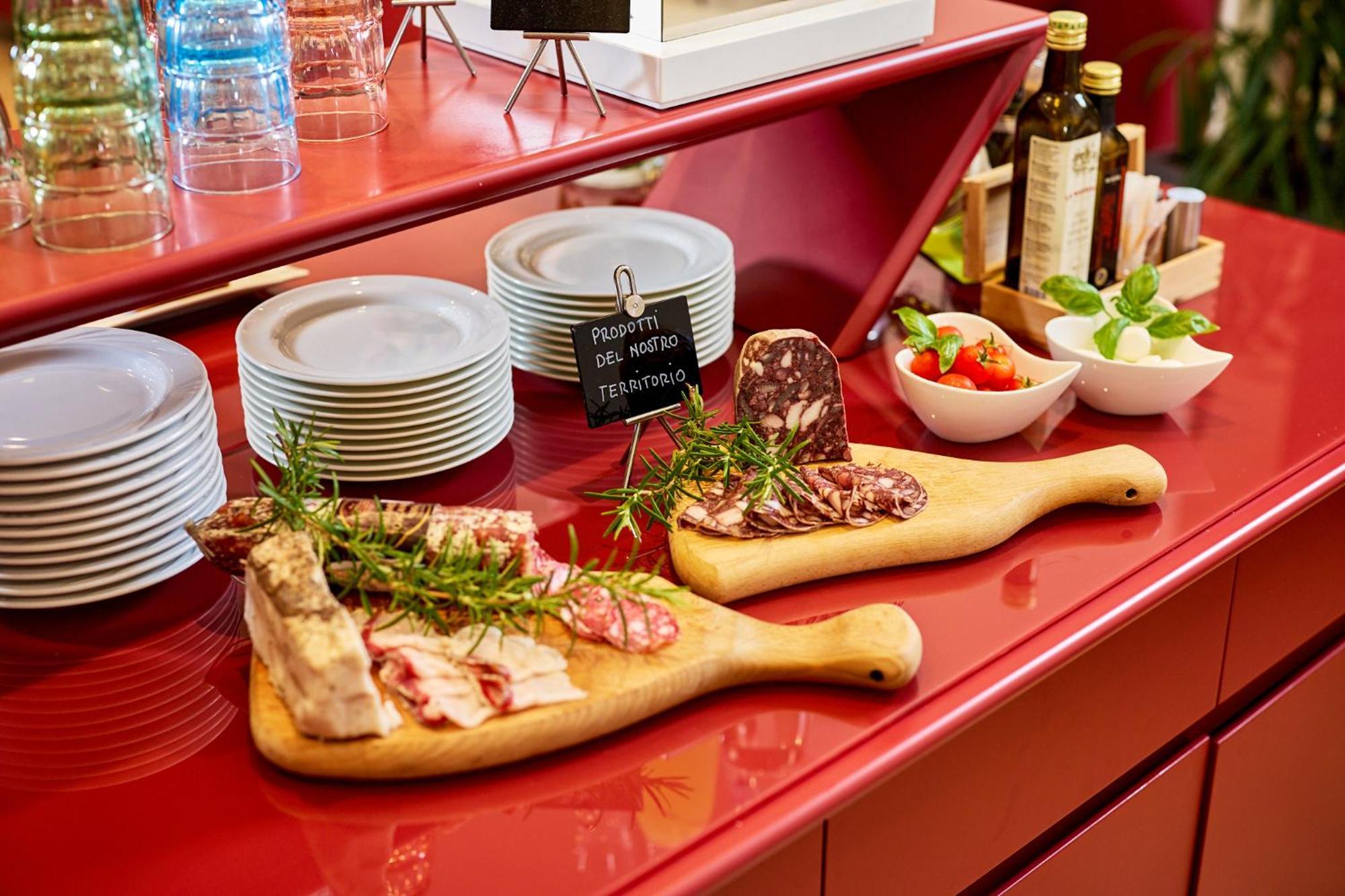 Hotel Crystal Marina di Pietrasanta Eksteriør billede