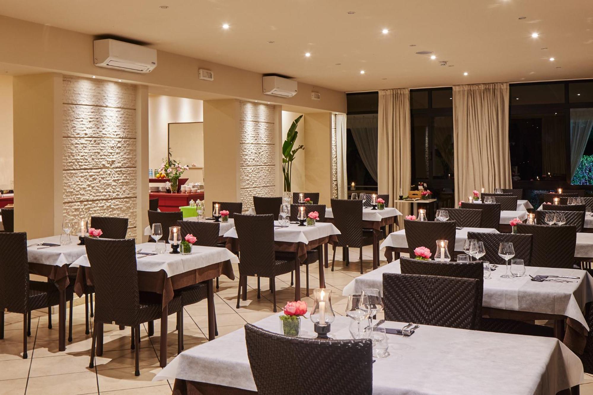 Hotel Crystal Marina di Pietrasanta Eksteriør billede