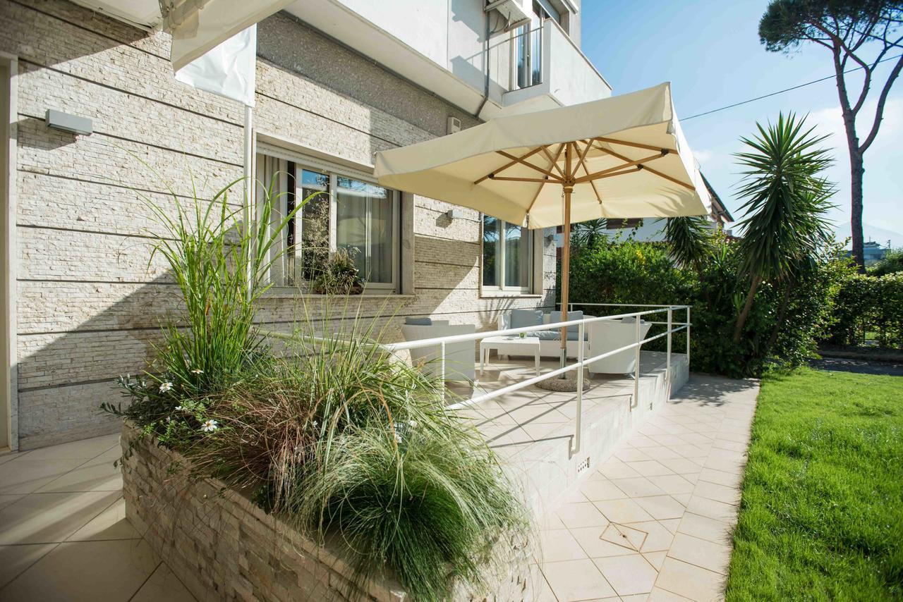 Hotel Crystal Marina di Pietrasanta Eksteriør billede