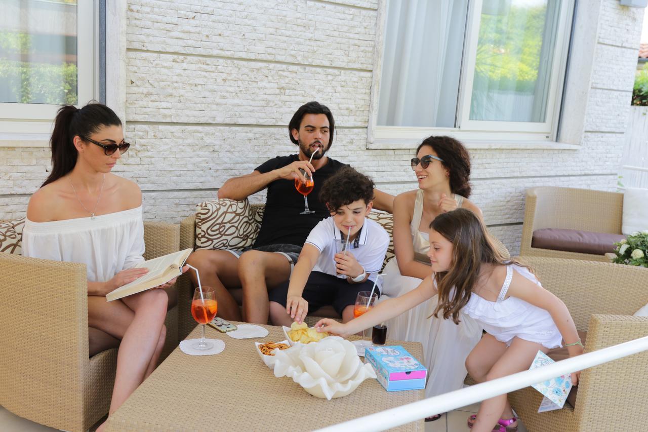 Hotel Crystal Marina di Pietrasanta Eksteriør billede