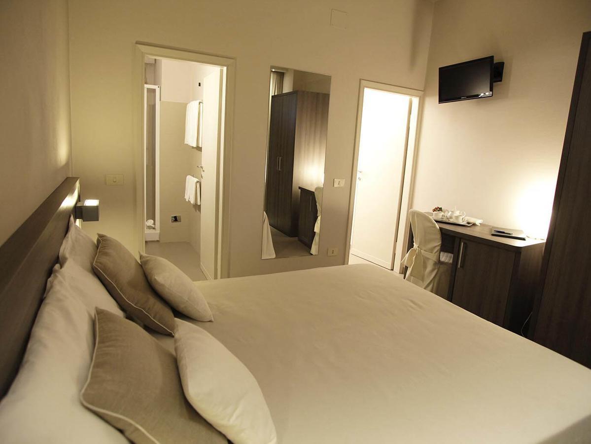 Hotel Crystal Marina di Pietrasanta Eksteriør billede