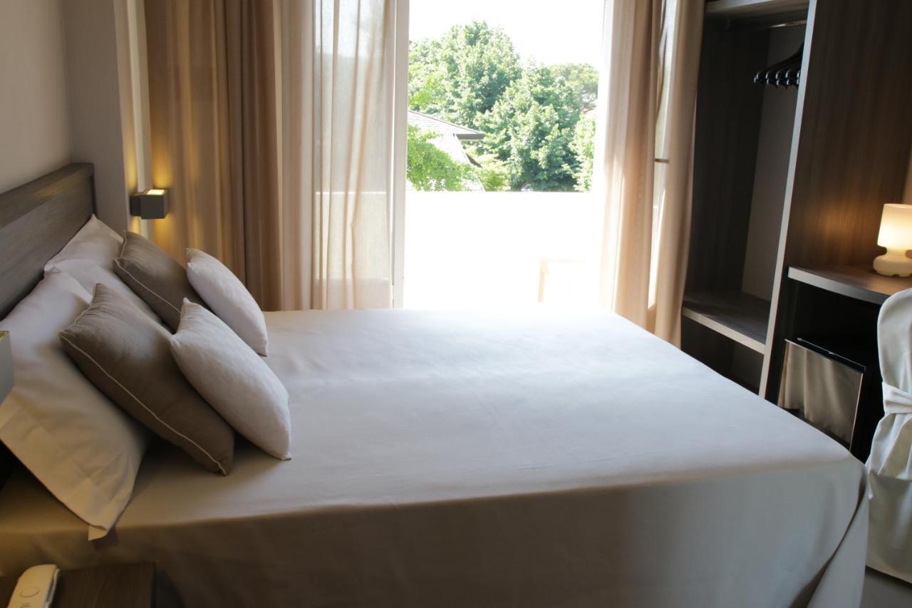 Hotel Crystal Marina di Pietrasanta Eksteriør billede